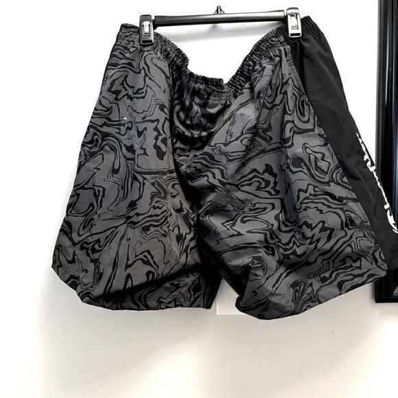 Champion Mens Gray Printed Nylon Casual Shorts NWT - Picture 7 of 7